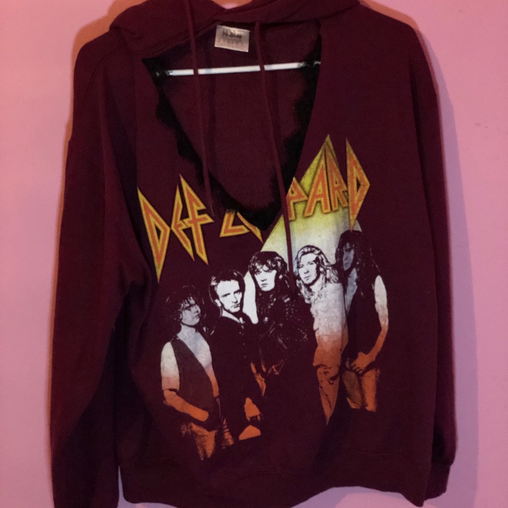 Cutout hoodie